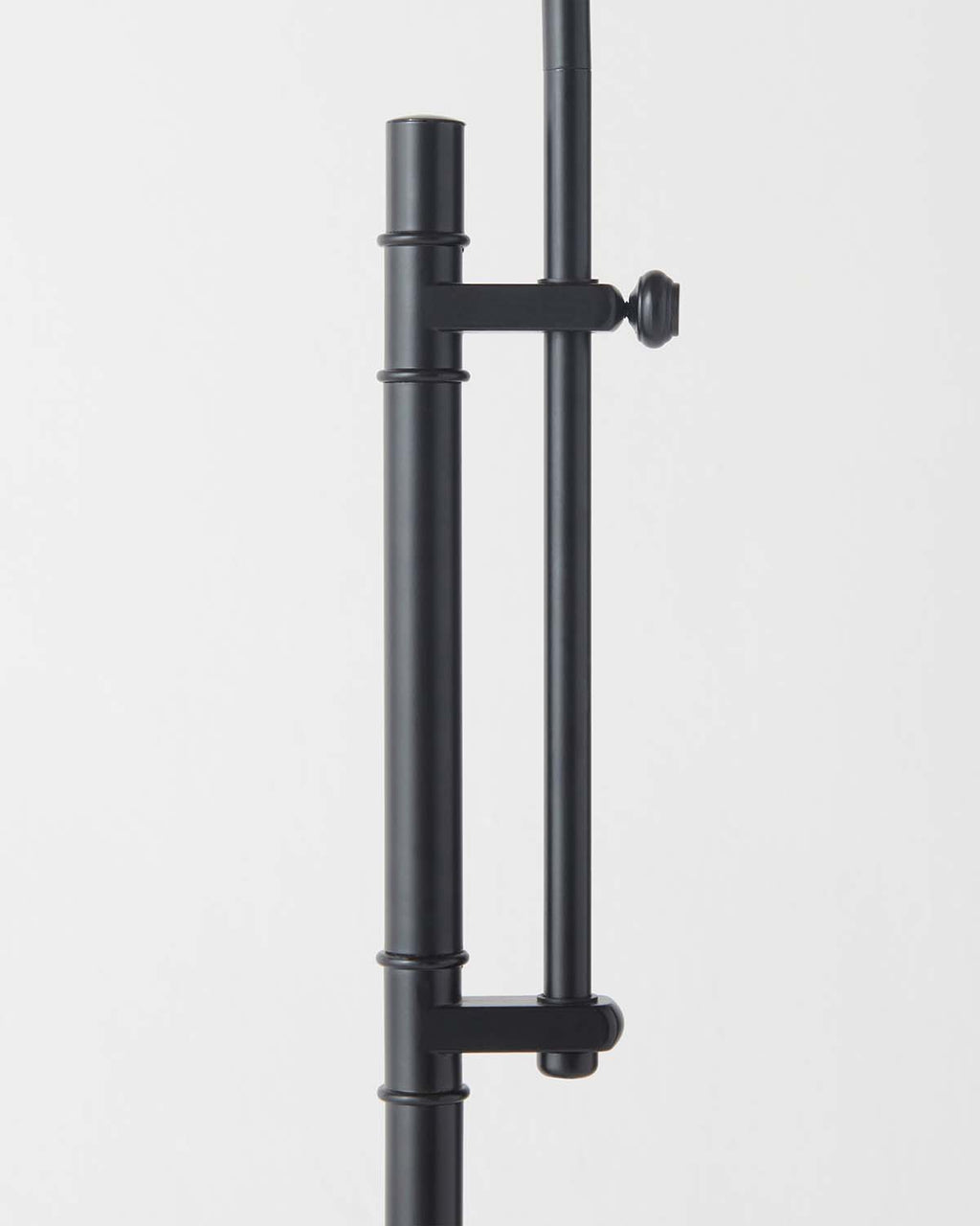 Leo Floor Lamp