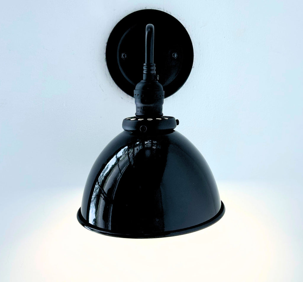 Black Farmhouse Wall Sconce - LED Compatible Vintage Fixture - Cozy Lighting
