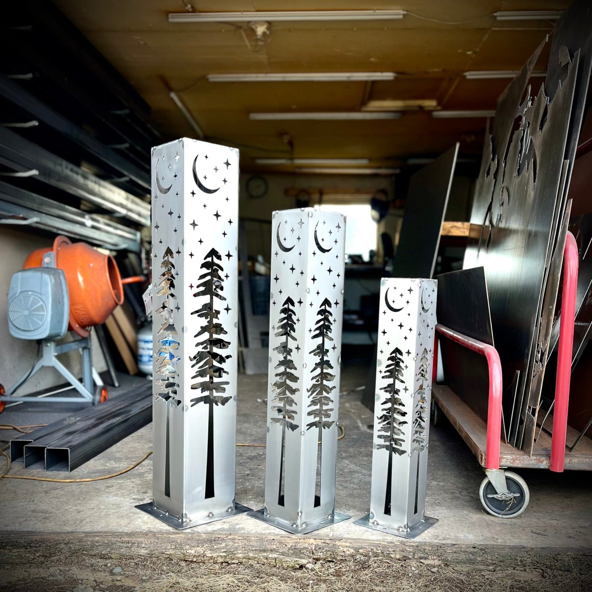 4-Sided Night Sky Pine Tree Solar Pillar
