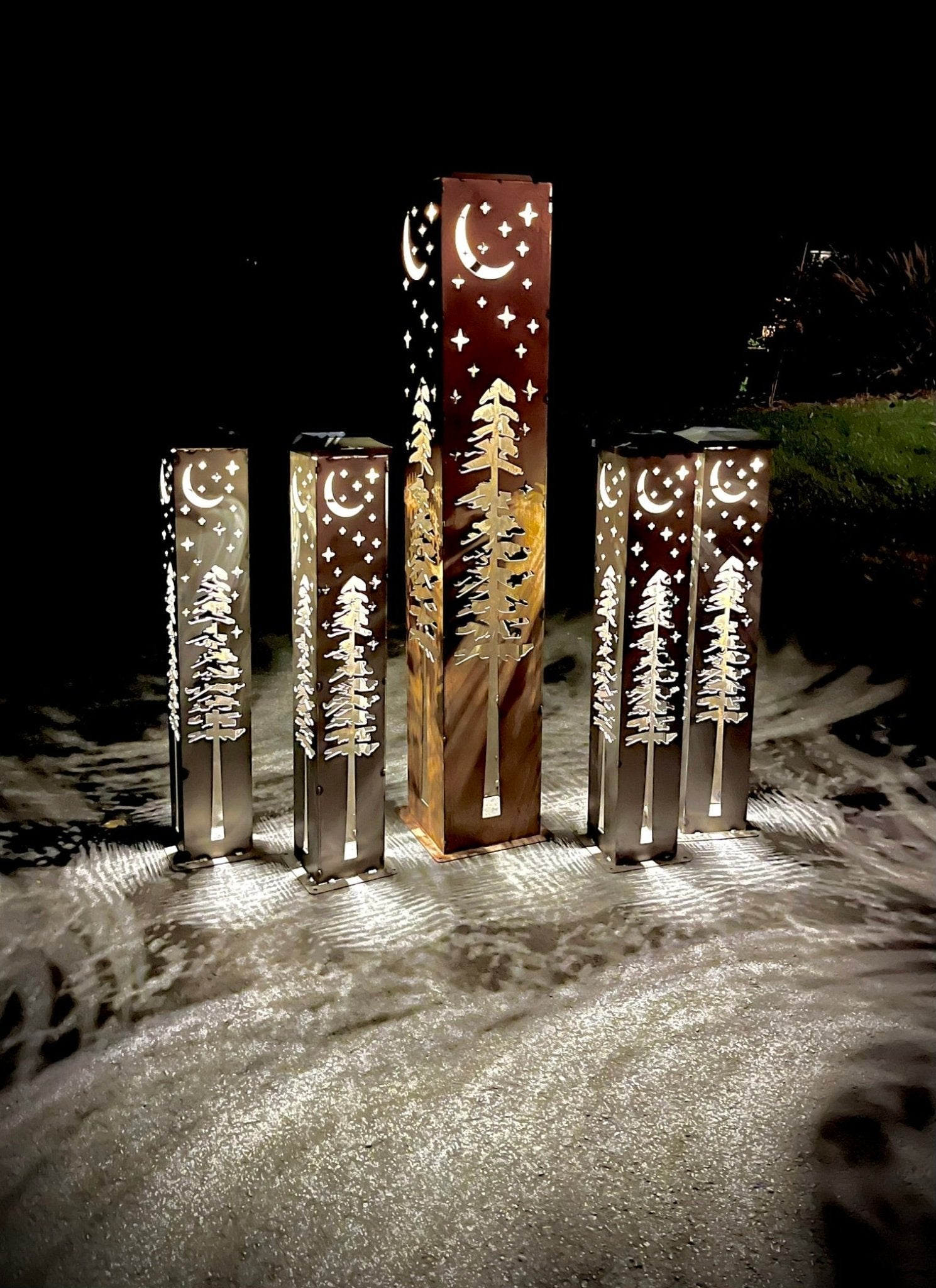 4-Sided Night Sky Pine Tree Solar Pillar