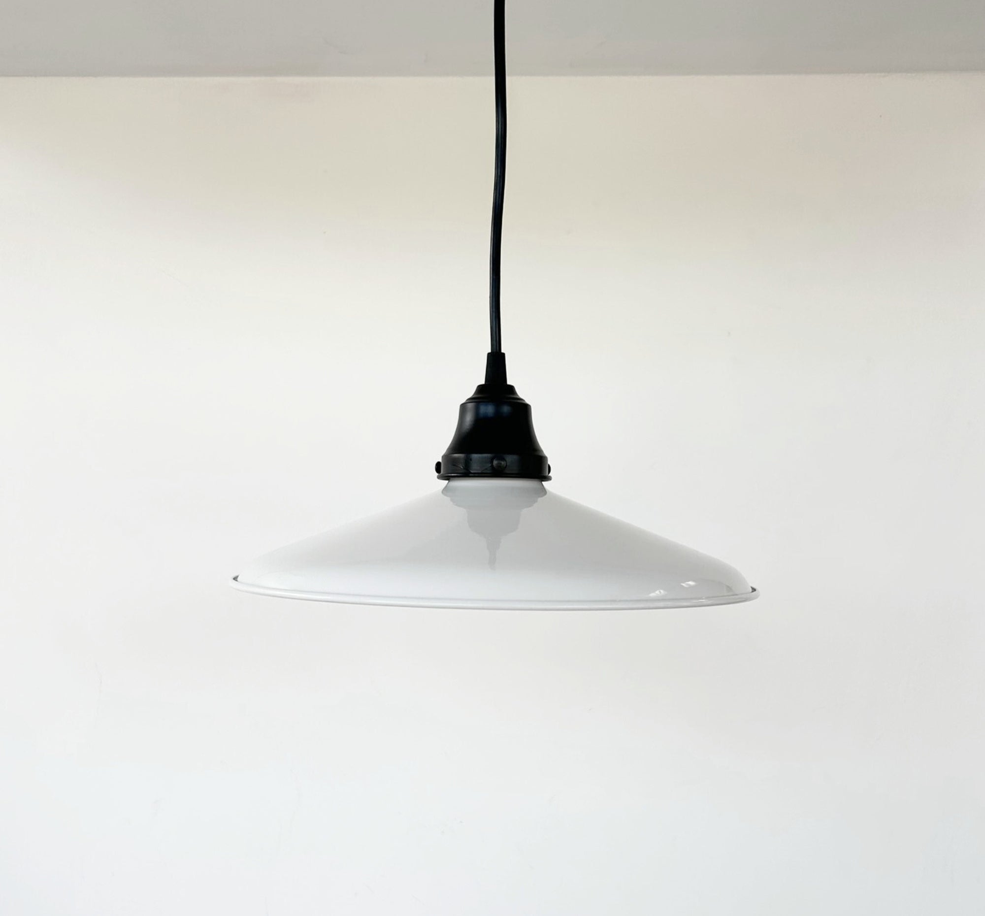 White Enamel Barn Pendant Light Farmhouse Industrial Ceiling Fixture