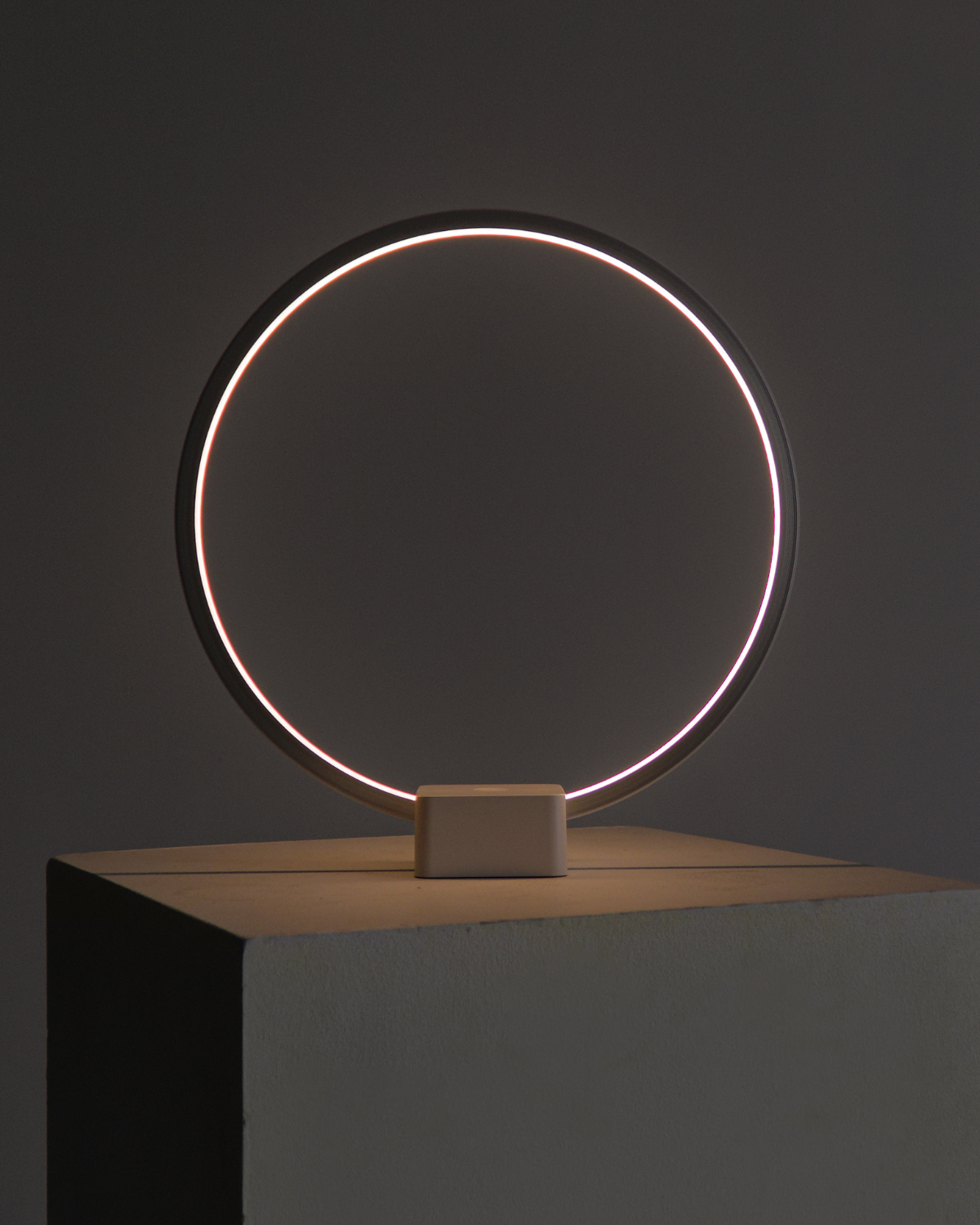Circle Table Lamp