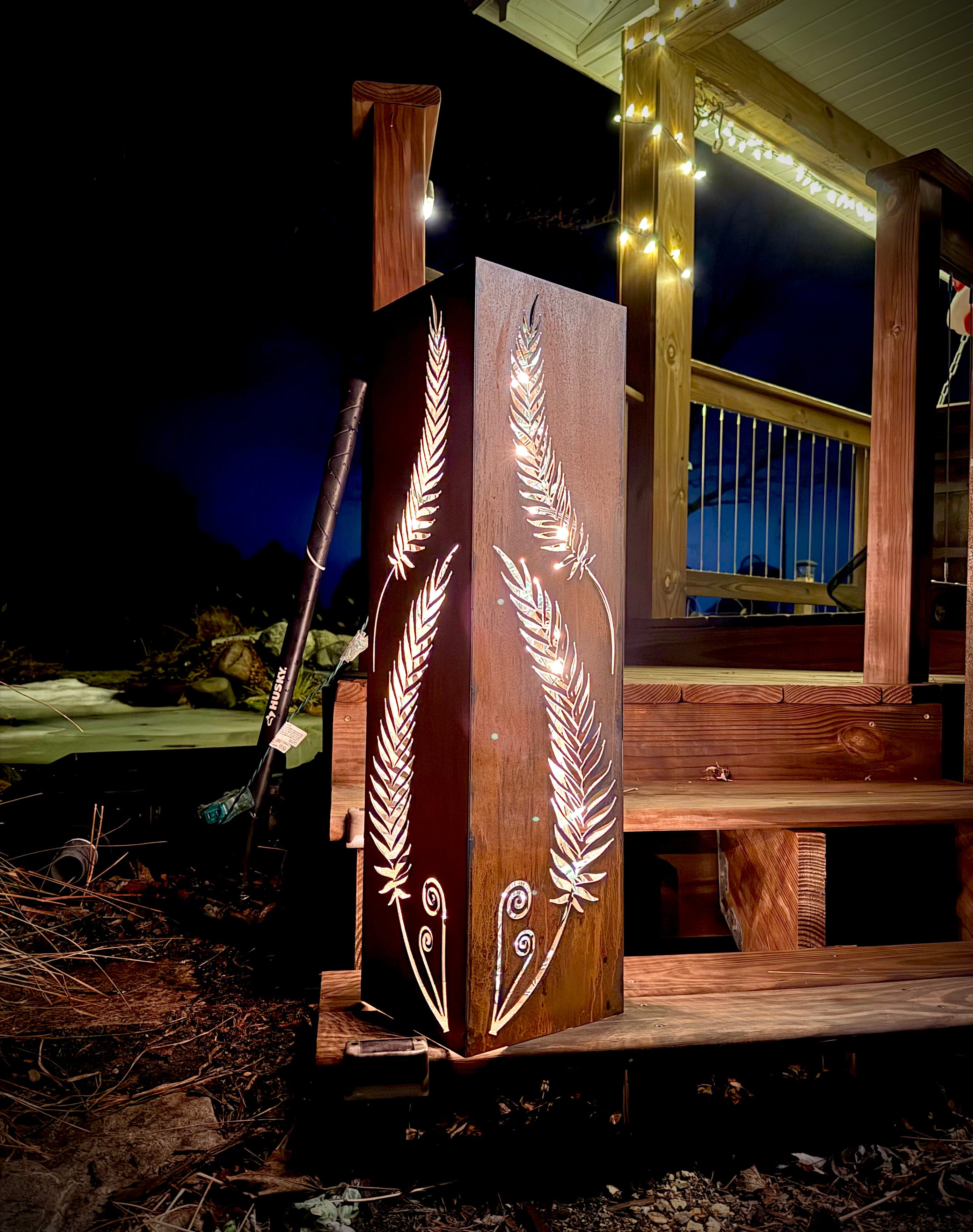 Rustic Metal Fern Luminary Garden Column