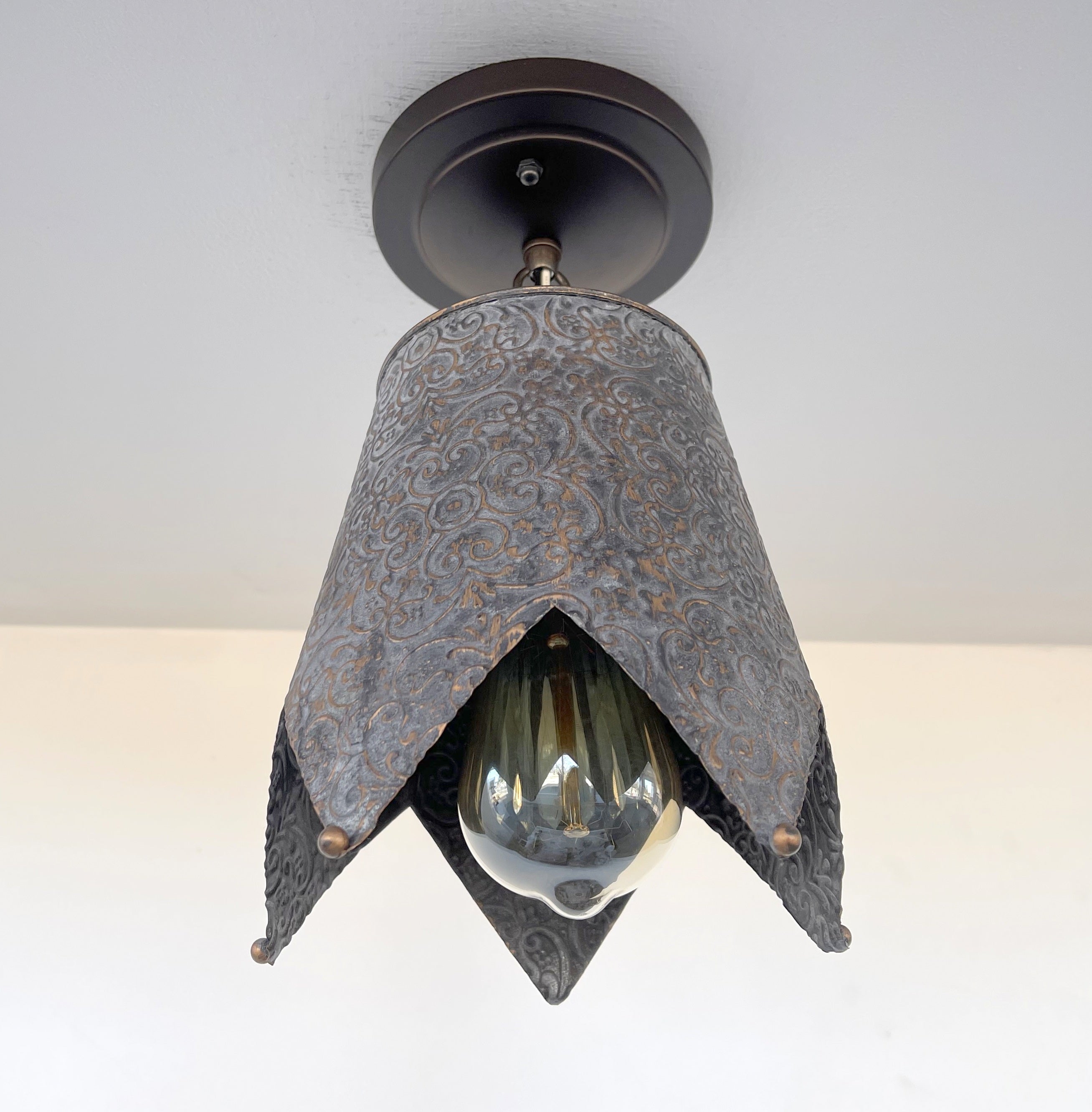 Jubilant Farmhouse Barn Ornate Ceiling Light