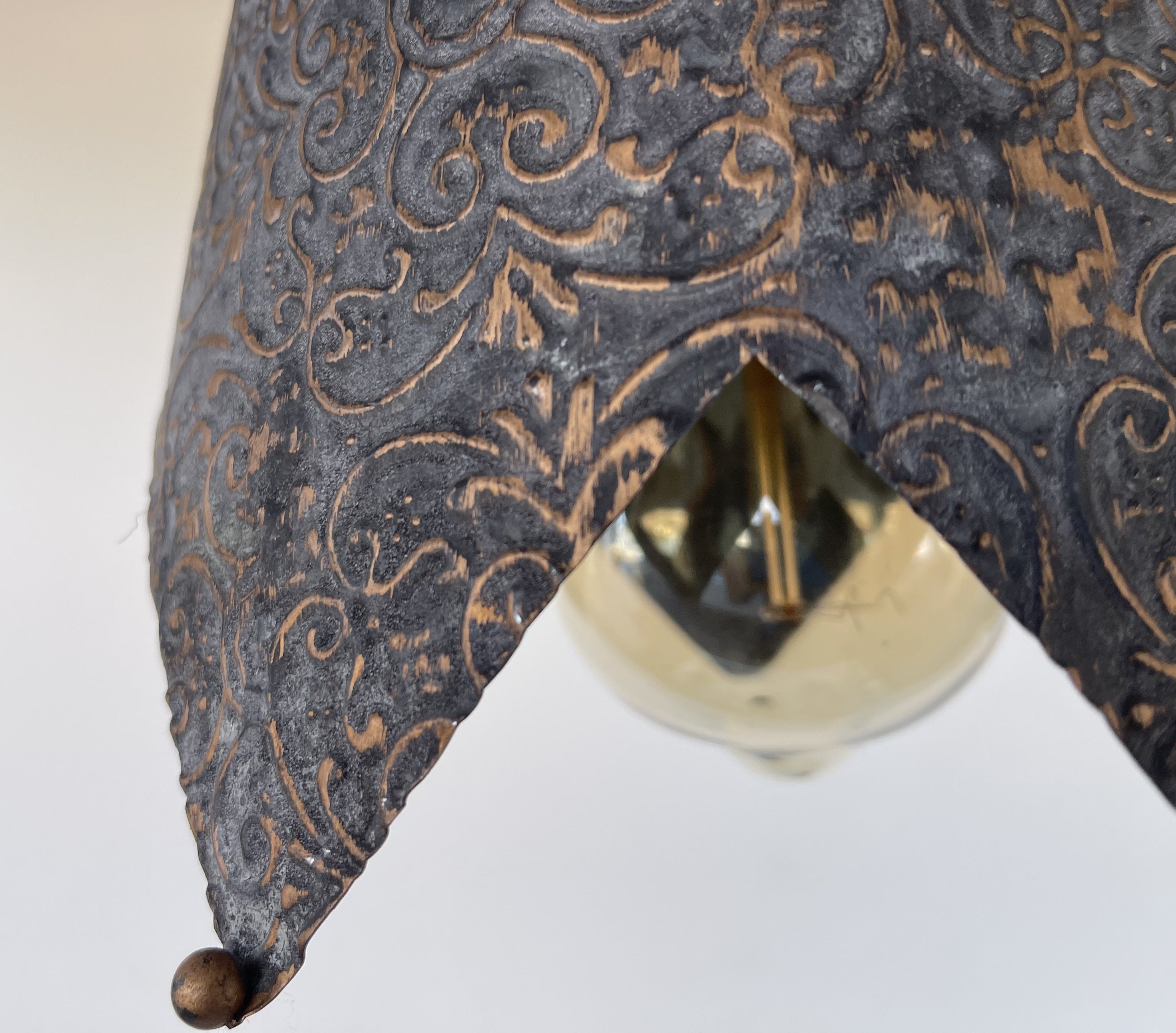 Jubilant Farmhouse Barn Ornate Ceiling Light