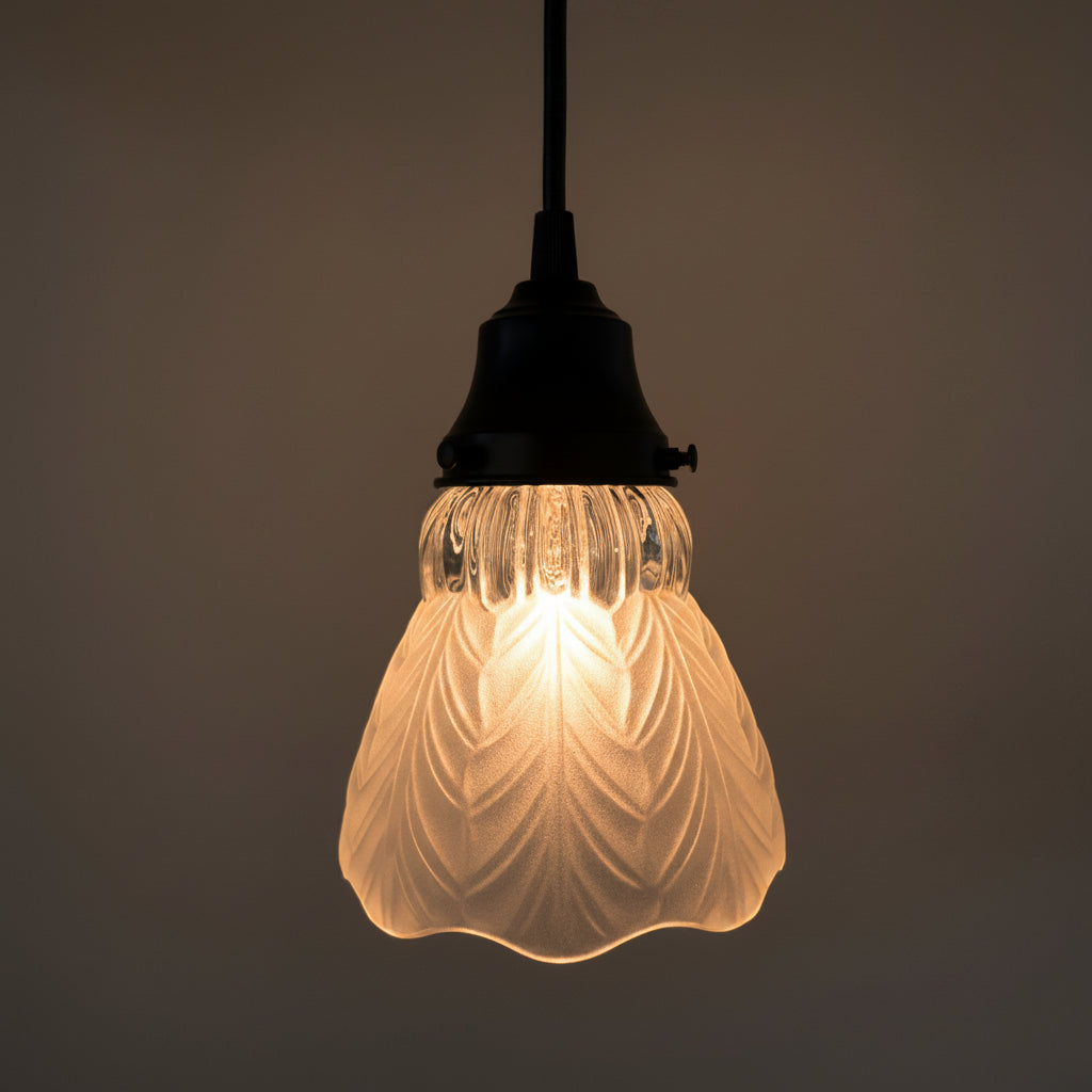 Frosted Leaf Clear Ribbed Glass Pendant