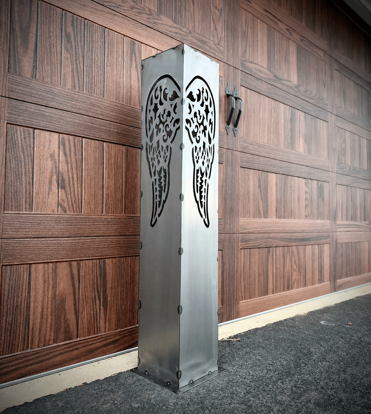 Angel Wing Steel Solar Luminary Pillar