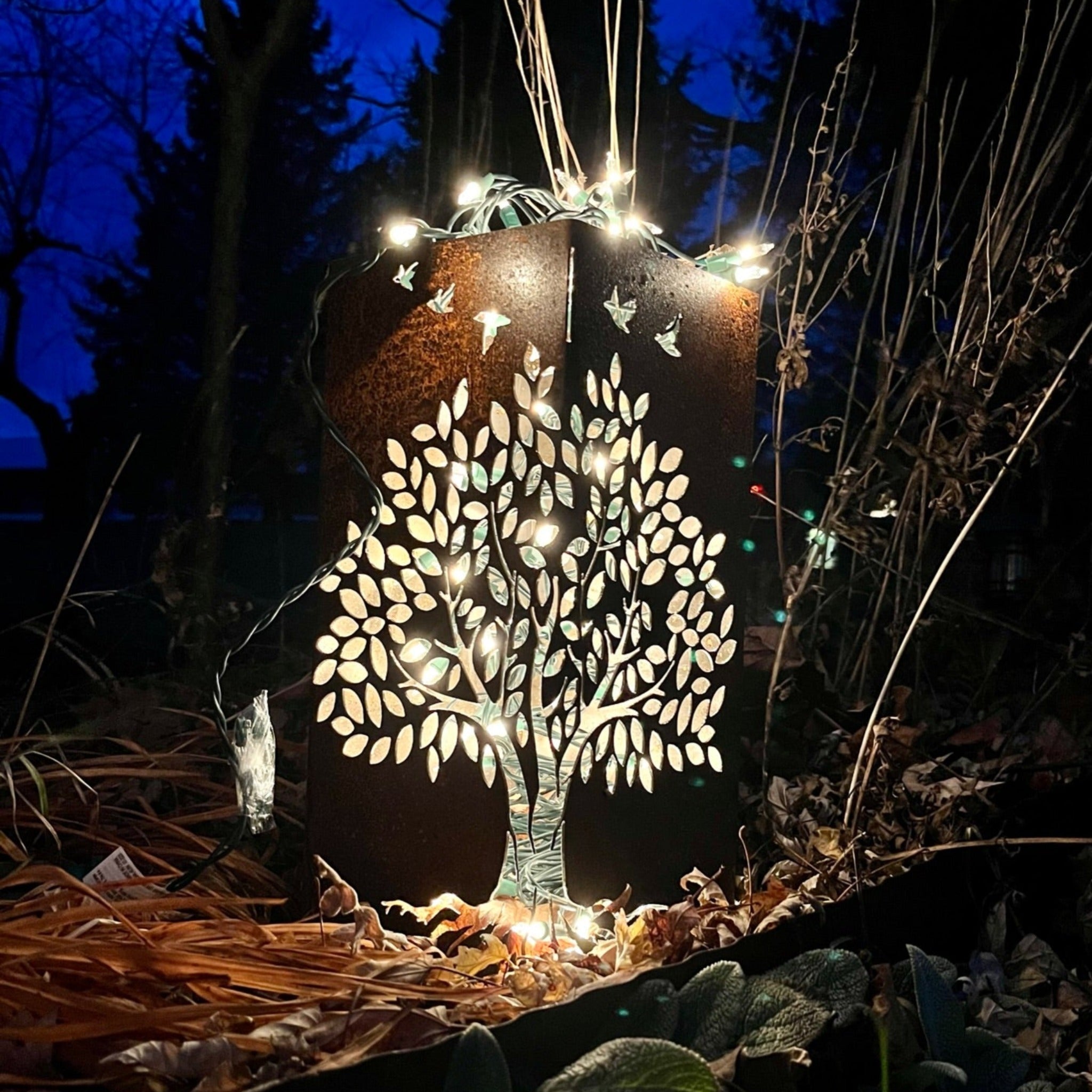 Basswood Tree Steel Luminary Pillar
