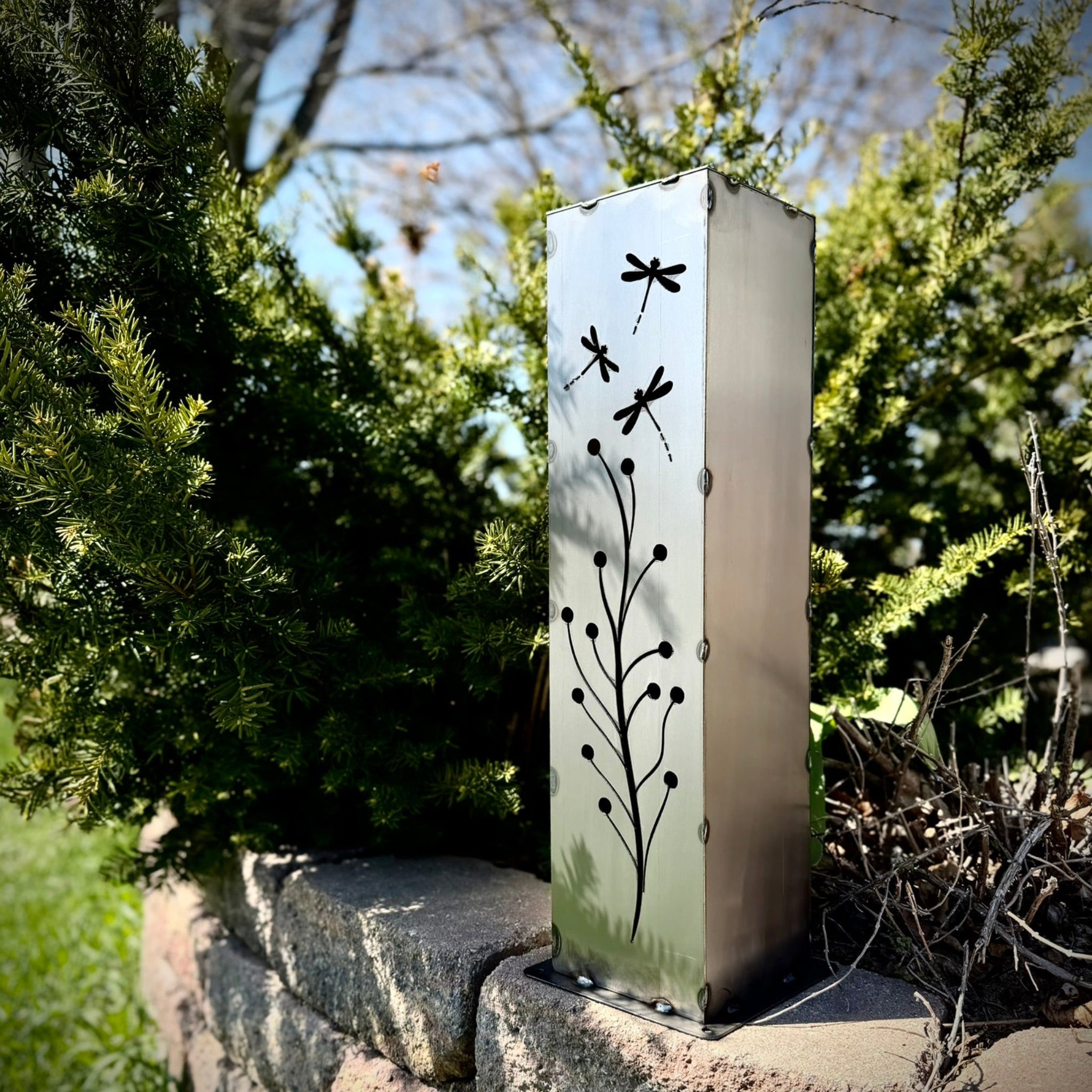 Dragonfly Branch Solar Luminary Pillar Steel