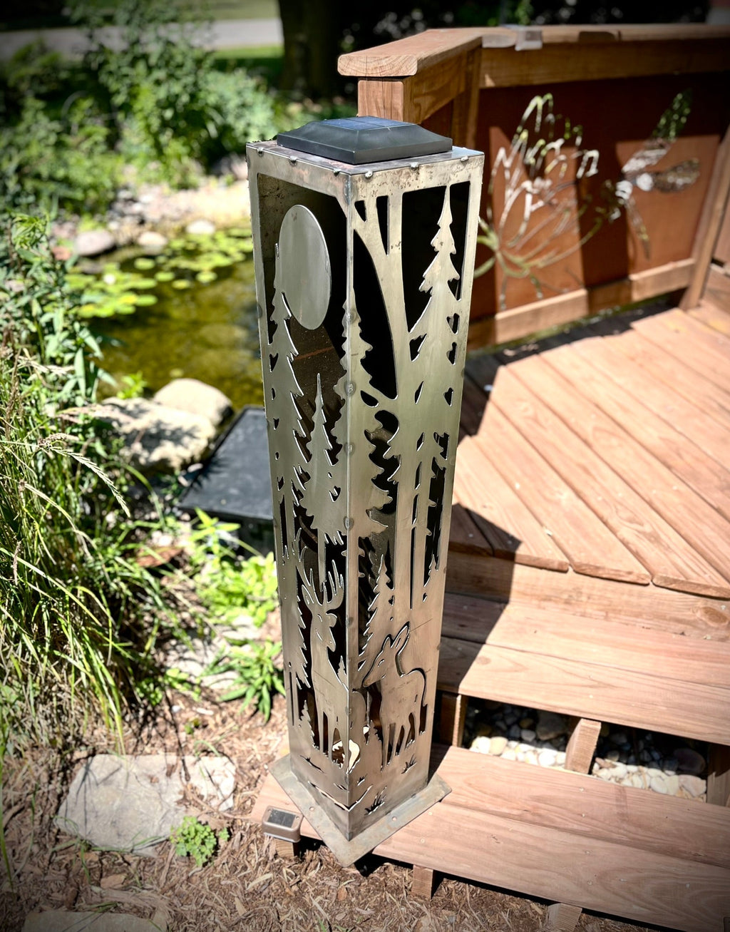 Deer at Dusk Corner Solar Pillar Steel