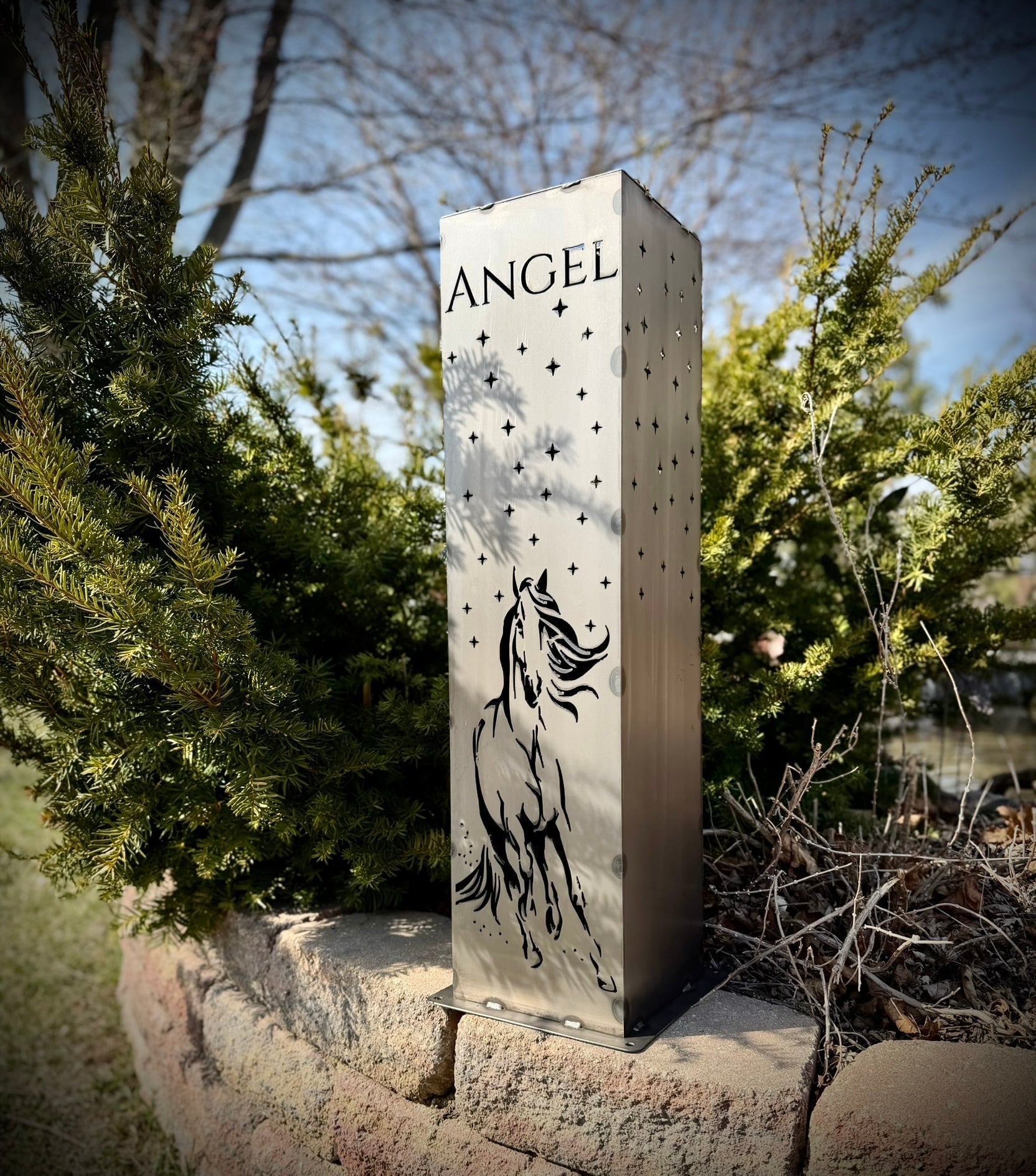 Horse & Stars Solar Pillar Luminary