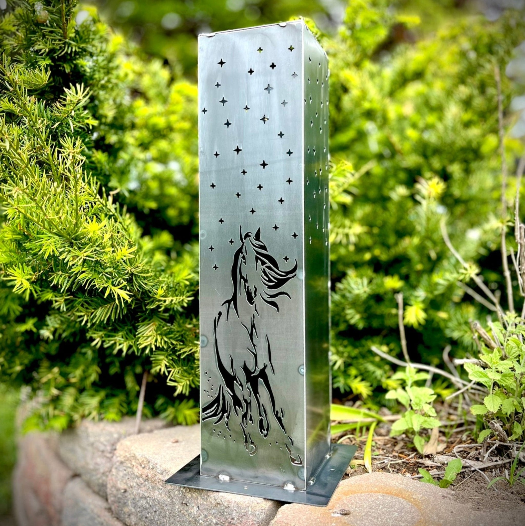 Horse & Stars Solar Pillar Luminary