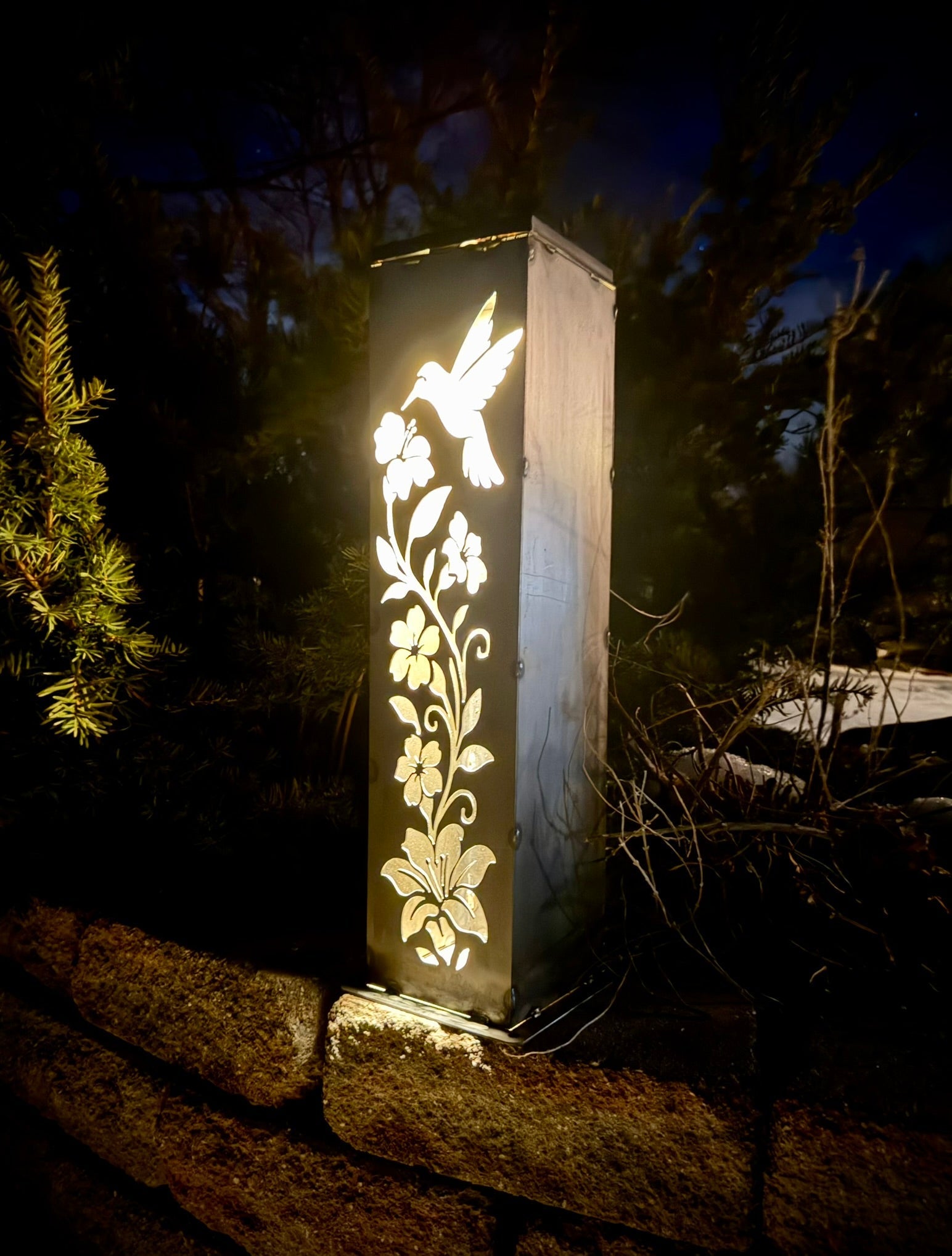 Hummingbird Garden Glow Steel Solar Luminary Pillar