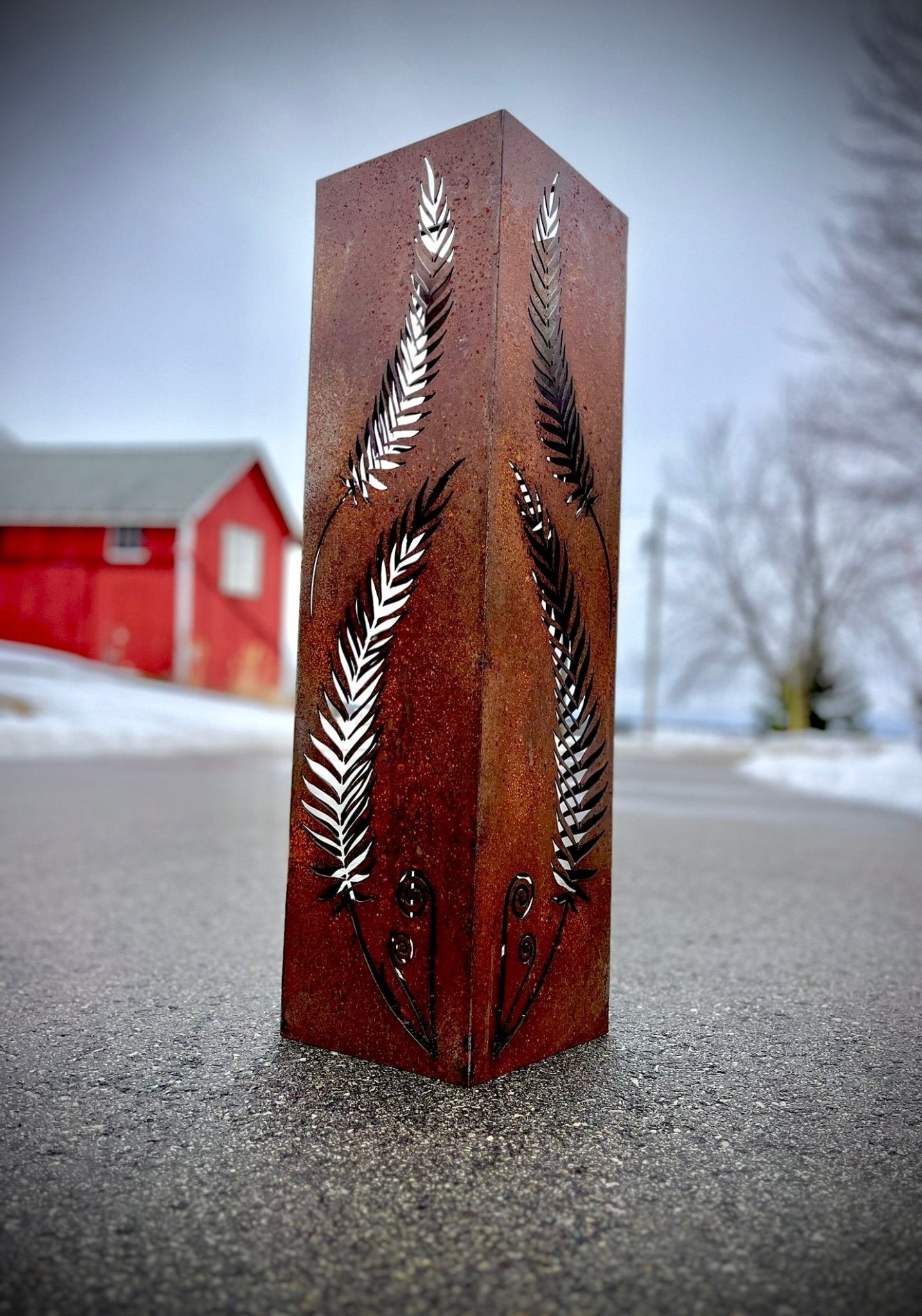 Rustic Metal Fern Luminary Garden Column