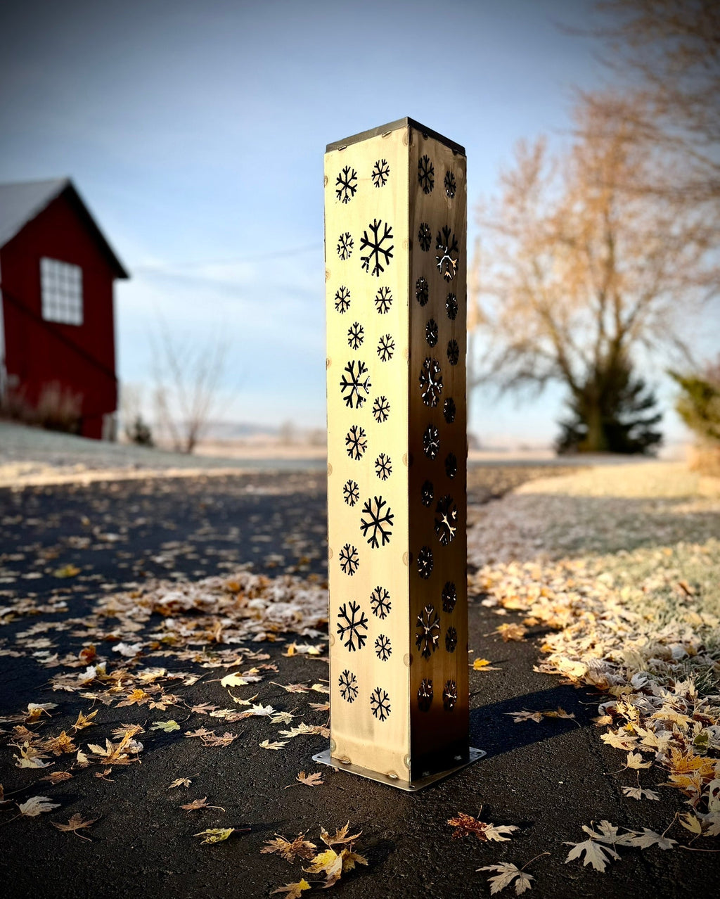 Snowflake Steel Solar Luminary Pillar Multiple Sizes