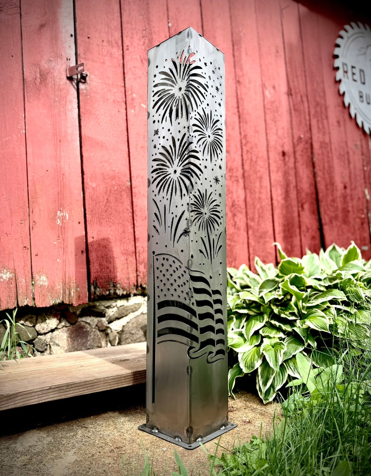Star-Spangled Nights – Steel Solar Luminary Pillar | 40-inch