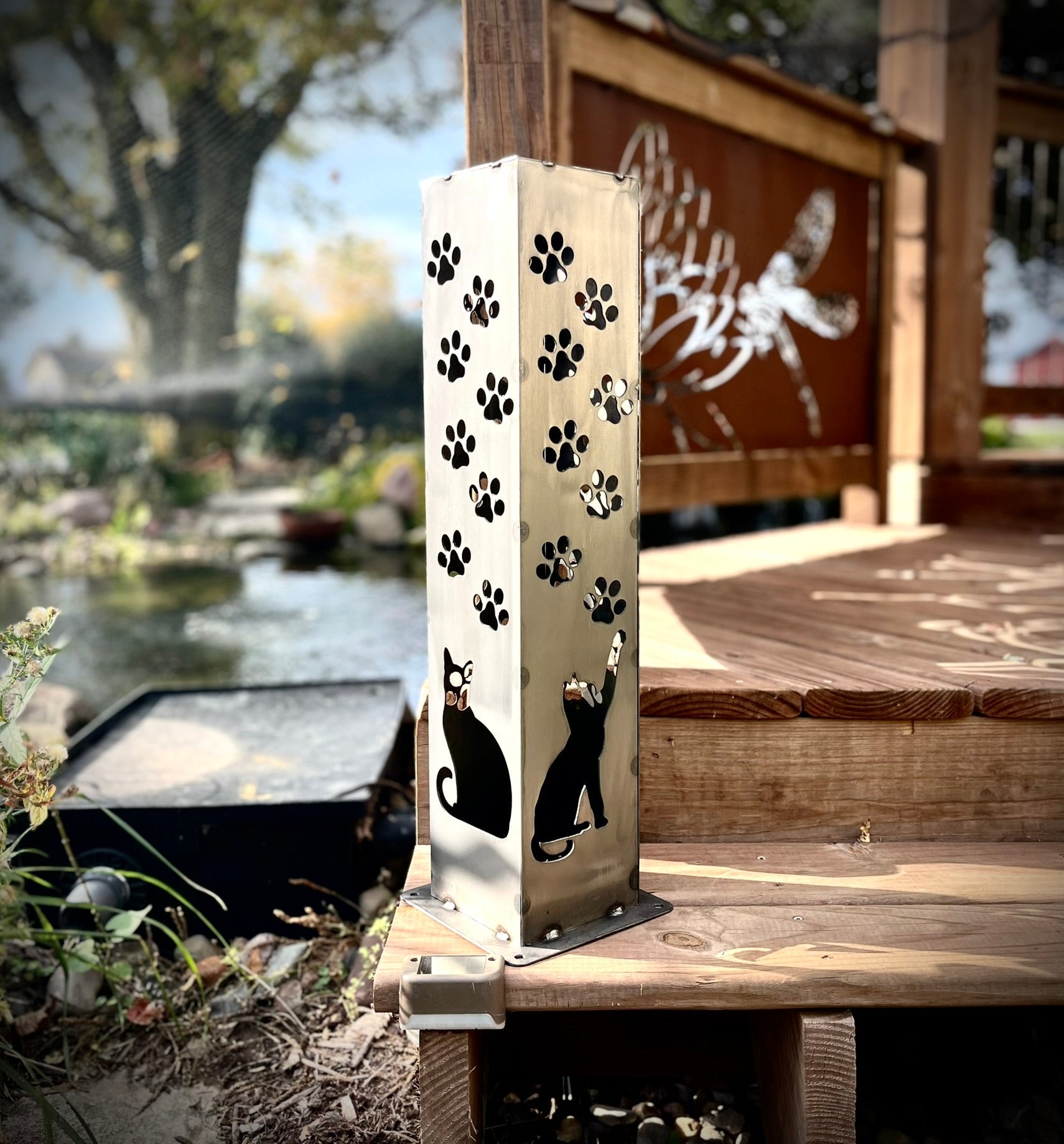 Trail of Paws Solar Steel Pillar