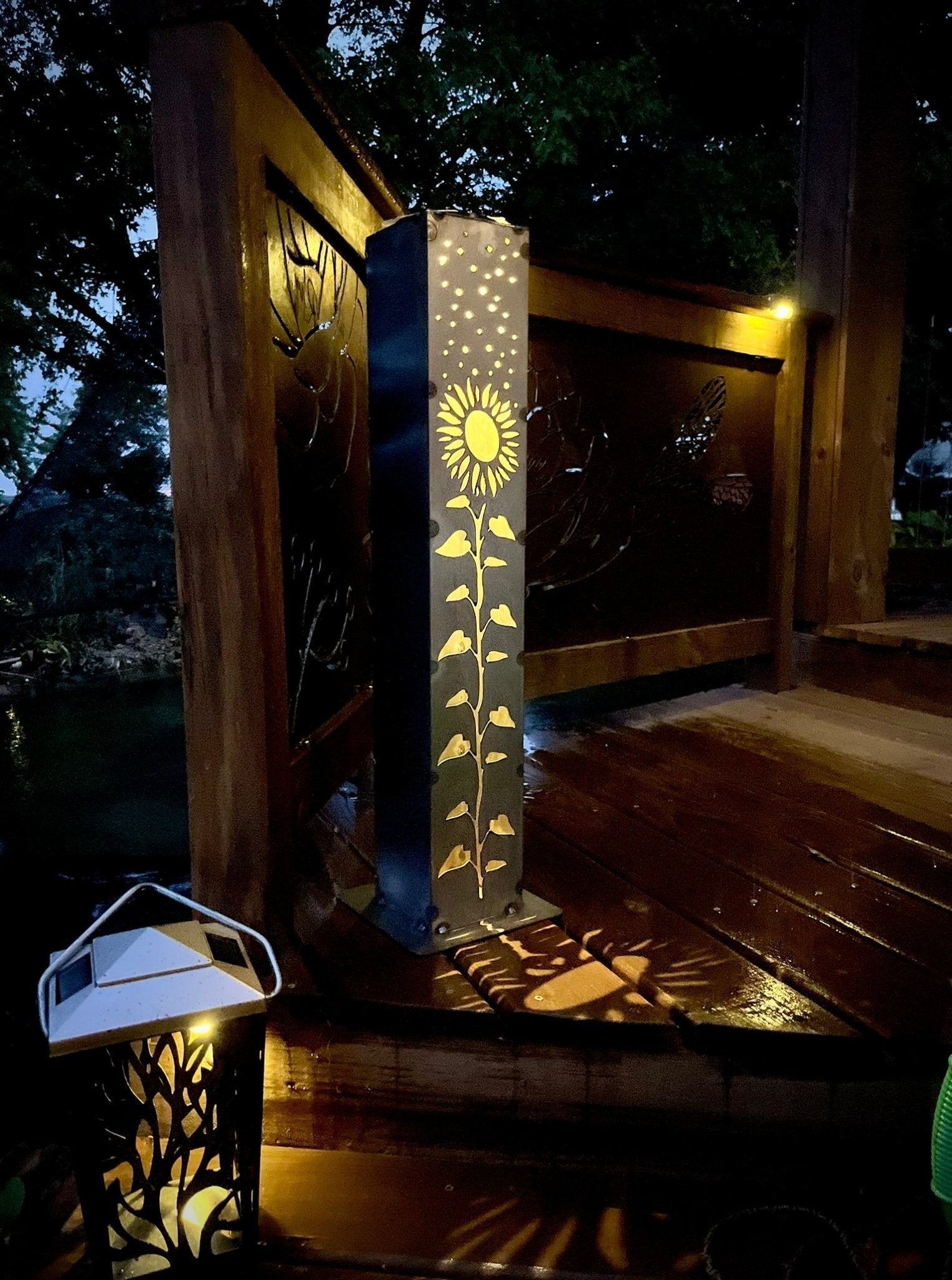 XL Square Sunflower Solar Pillar Multiple Sizes