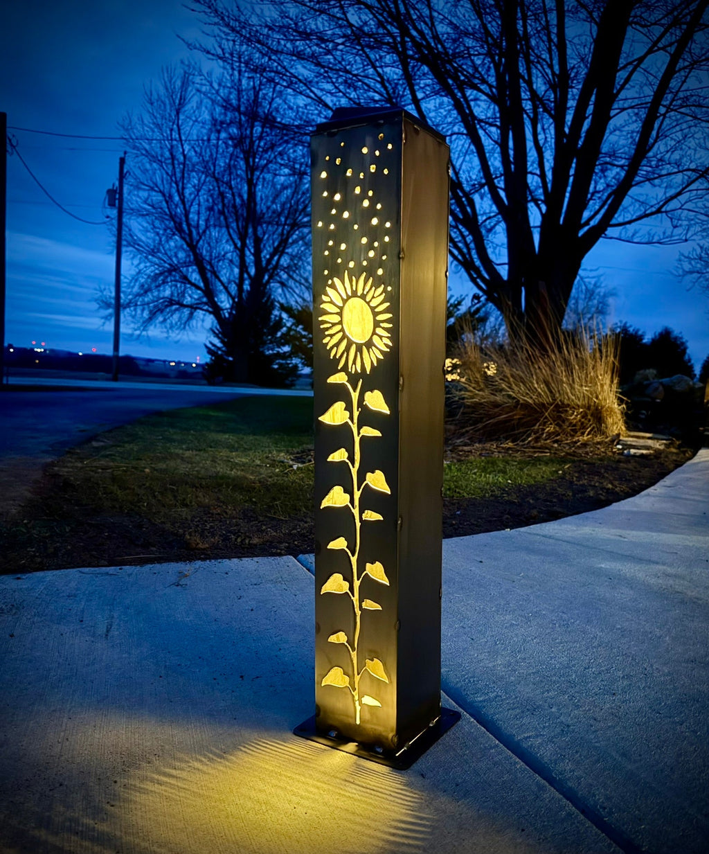 XL Square Sunflower Solar Pillar Multiple Sizes