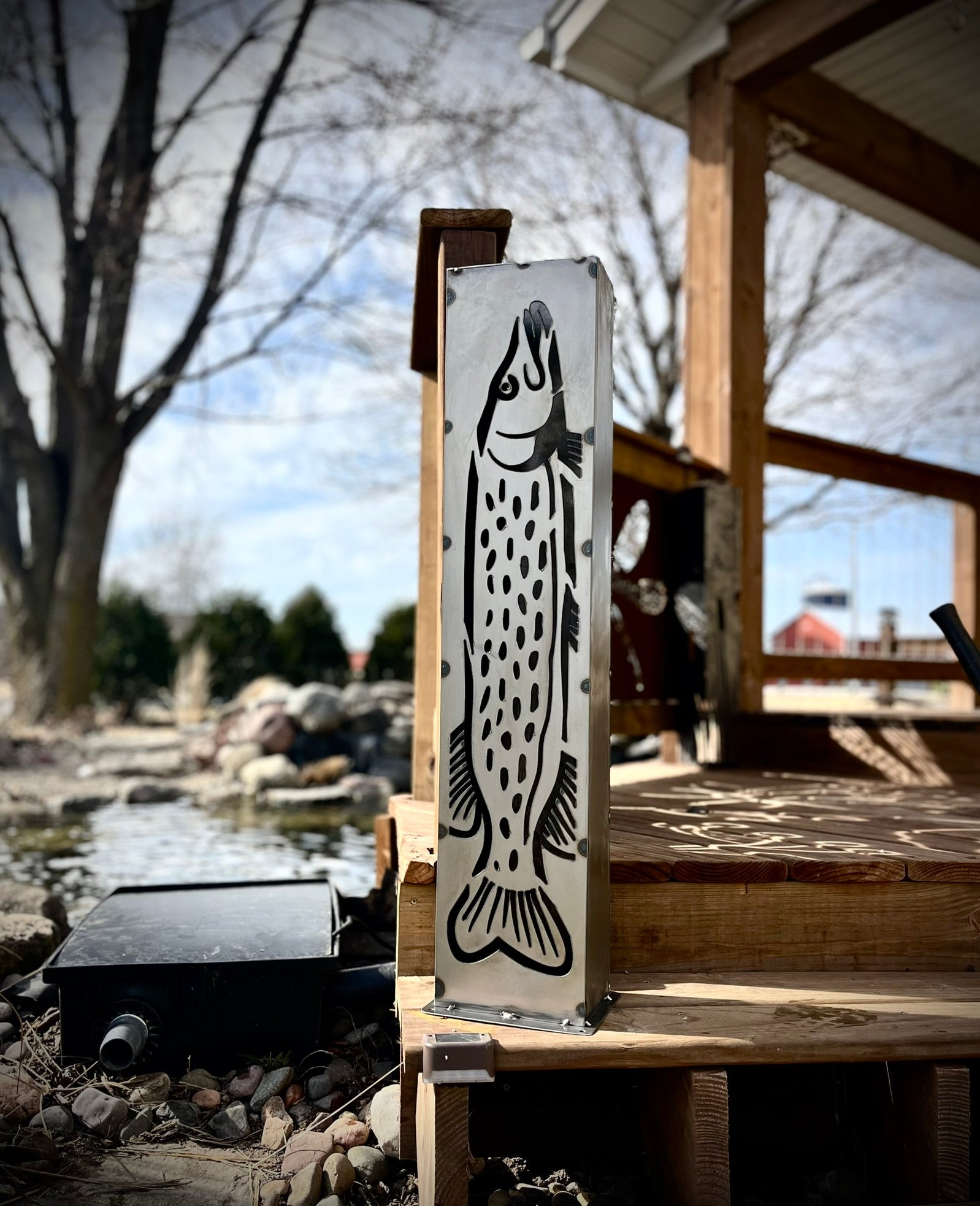 XL Steel Fish Luminary Pillar