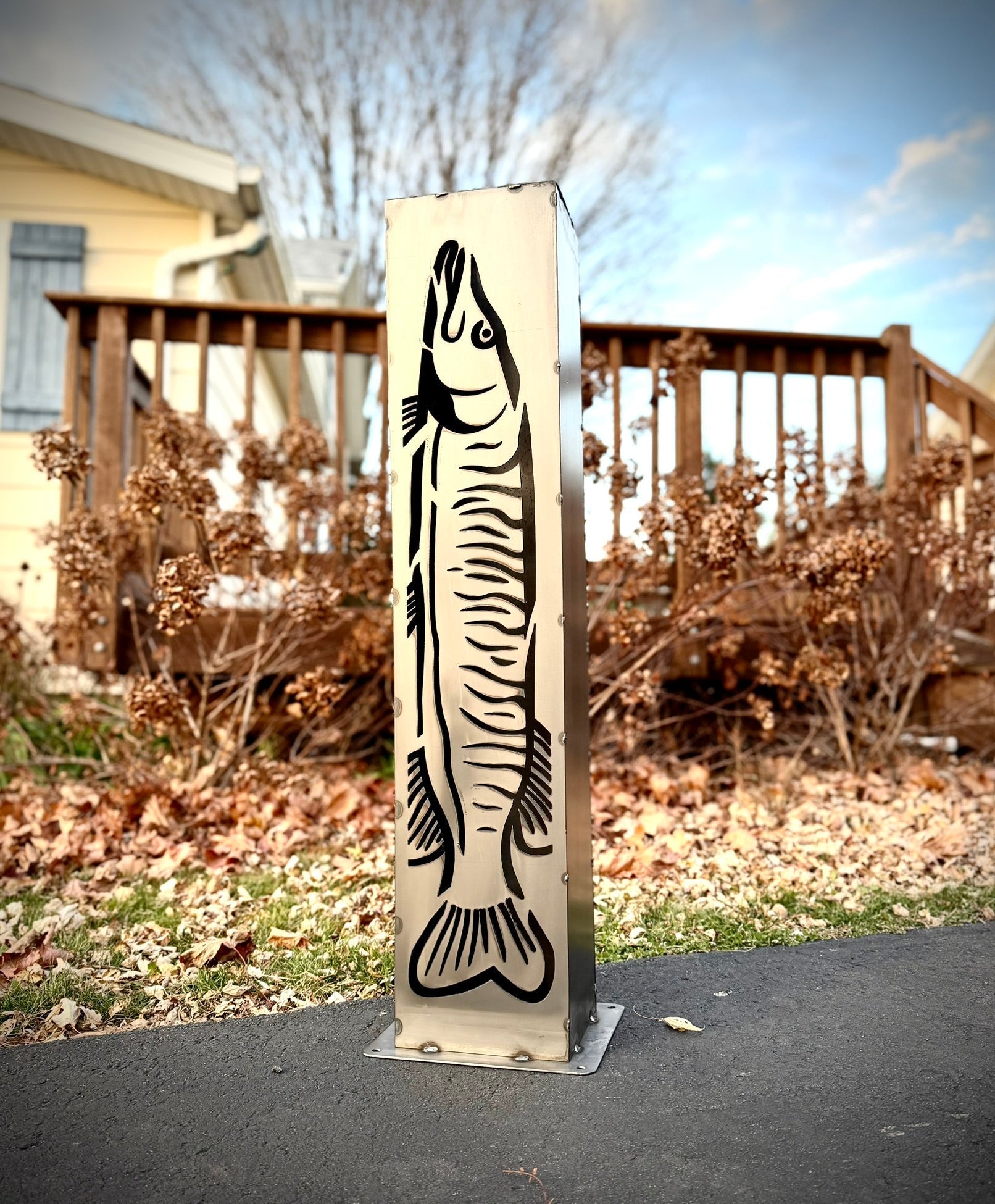 XL Steel Fish Luminary Pillar